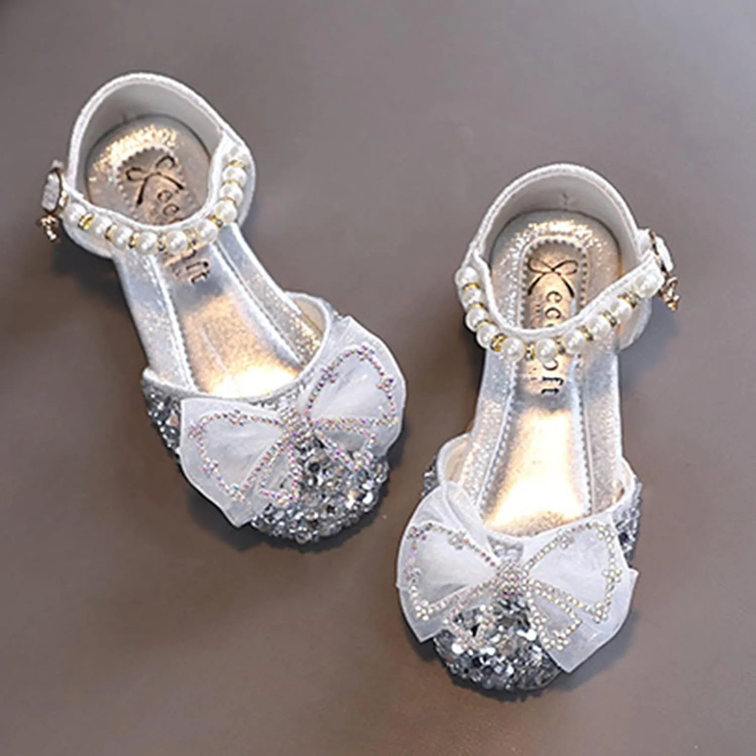 EnJoCho Baby Soft Shoes Fashion Summer Girls Dress Performance Dance Shoes Flat Light Sequins Pearl Mesh Bow Buckle