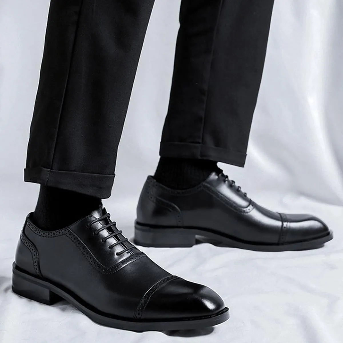 Men's Classic Modern Formal Oxford Brogues Lace Up Dress Shoes Elegant Wedding Shoes for Men