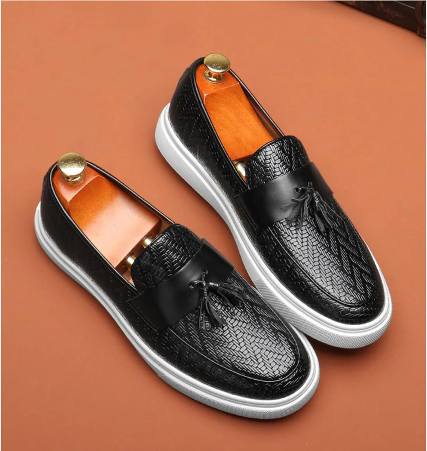 Men's Fashion Leather Round Toe Tassel Loafers Outdoor Casual Shoes Comfortable Round Toe Walking Shoes Business Dress Shoes for Party Dating Prom