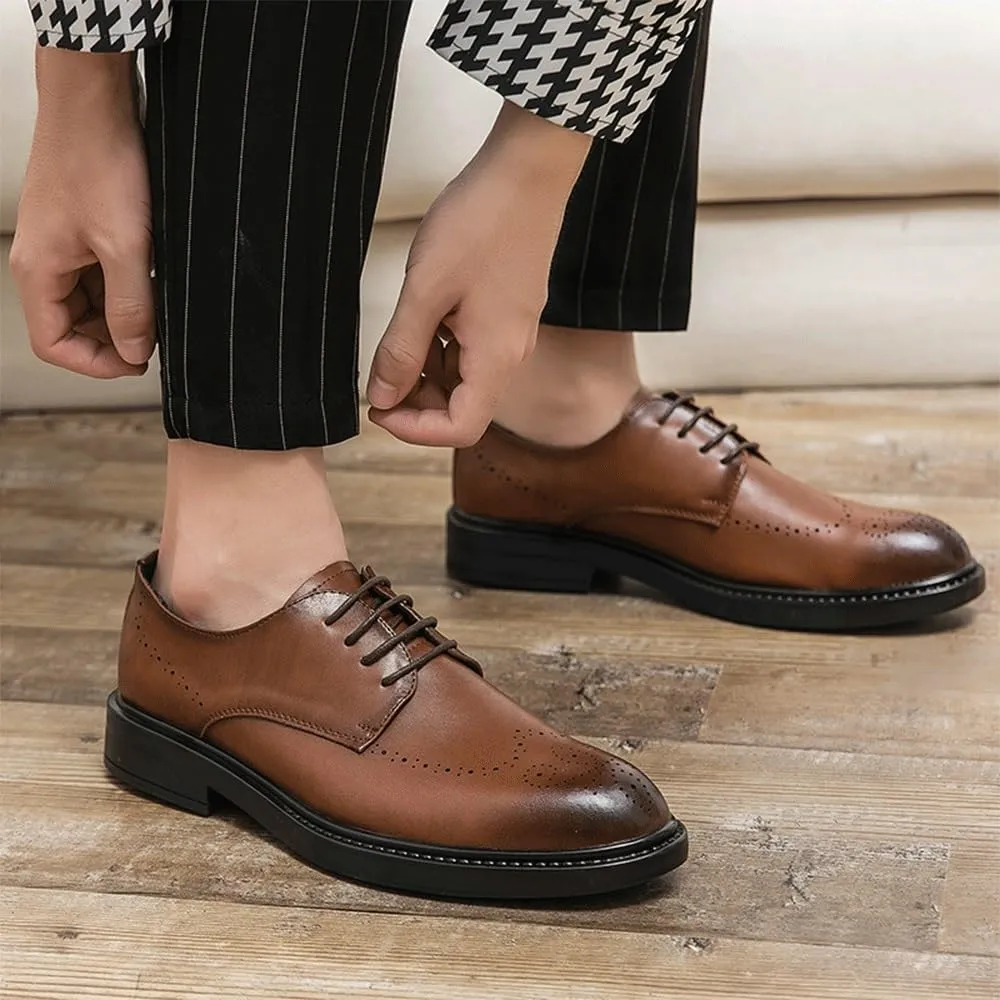 Retro Men's Lace-up Dress Business Shoe Man Patent Leather Fashion Dress Shoes Men Party Wedding Oxfords New Leather Shoes