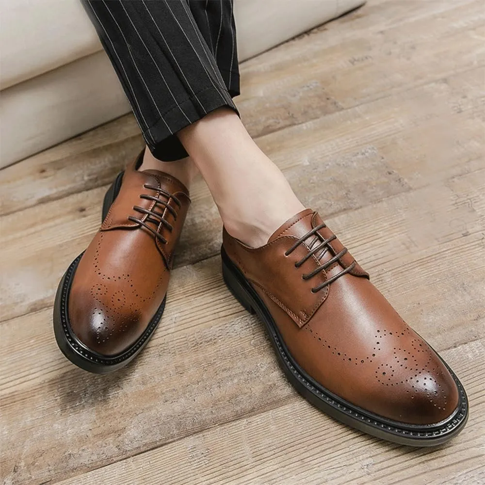 Retro Men's Lace-up Dress Business Shoe Man Patent Leather Fashion Dress Shoes Men Party Wedding Oxfords New Leather Shoes