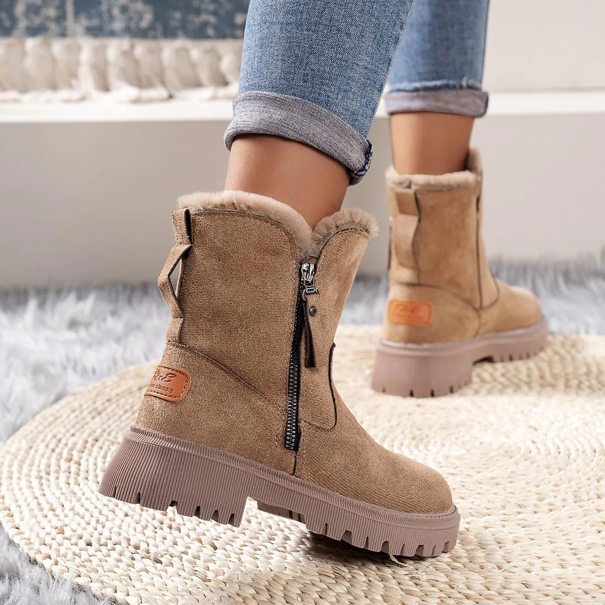 Women's Waterproof Winter Boots with Plush Lining  Warm, Anti-Slip Suede Ankle Boots for Outdoor, Water-Resistant Combat Boots